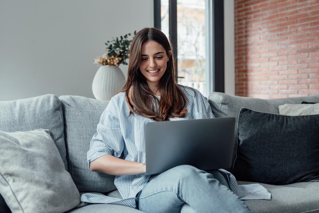 Freelancer - ce inseamna, in ce domenii poate activa, cat castiga si ce provocari poate intampina?