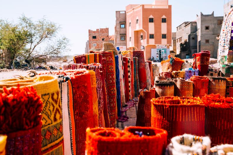 8. Shopping maroc - covoare, culori, texturi