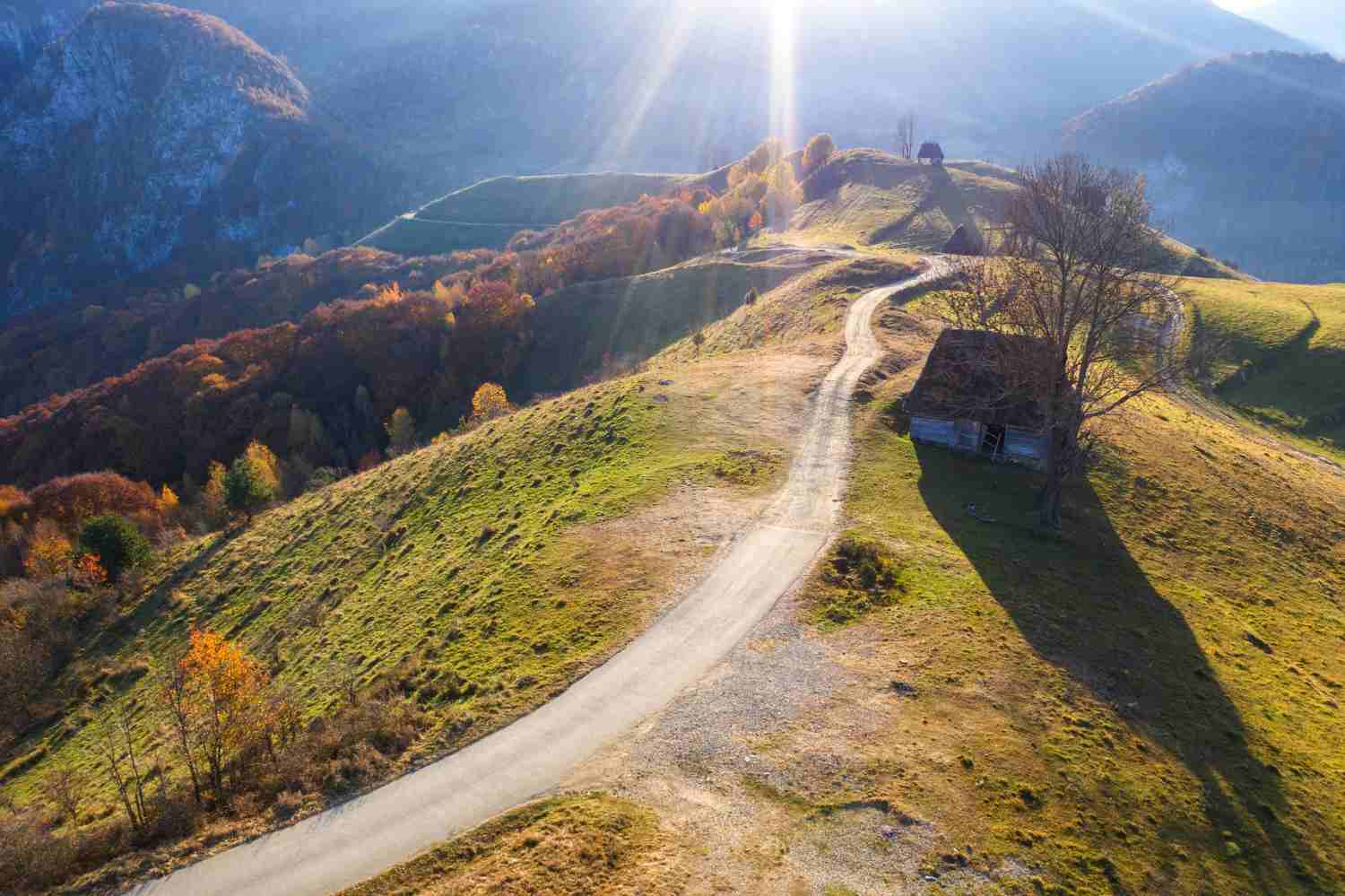 4. road trip romania - drum neasfaltat.jpg
